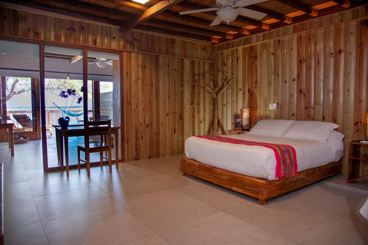 Hotel Punta Faro Isla Mucura Exterior photo